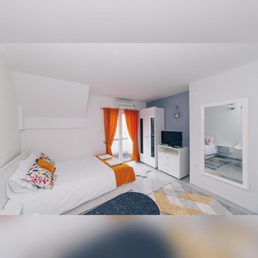 Duga Apartmani Kragujevac Buitenkant foto