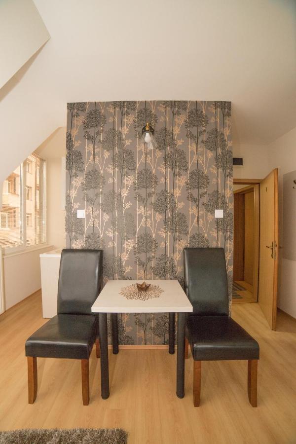 Duga Apartmani Kragujevac Buitenkant foto