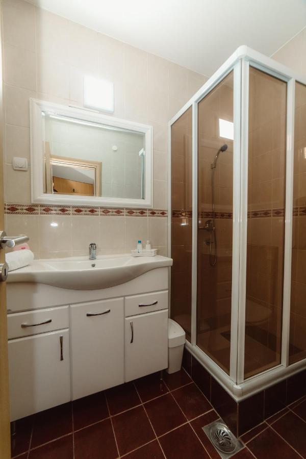 Duga Apartmani Kragujevac Buitenkant foto